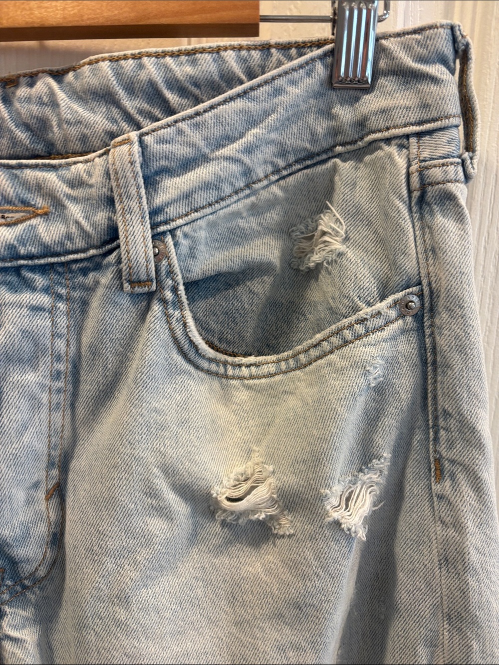 & Denim- - Picture 3 of 4